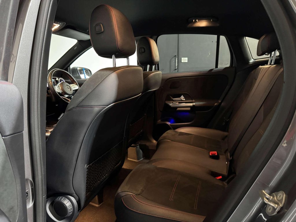USED 2020 70 MERCEDES-BENZ GLA 1.3 GLA 200 AMG Line Premium Auto 5dr SH + REV.CAM + AMBIENT LIGHTIN