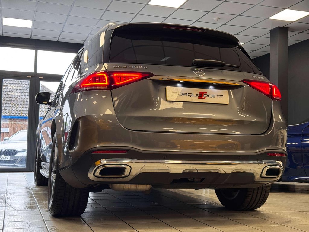 USED 2020 70 MERCEDES-BENZ GLE 2.0 GLE 300 AMG Line Premium+ D 4Matic Auto 4WD 5dr FSH + PAN ROOF + TOWBAR