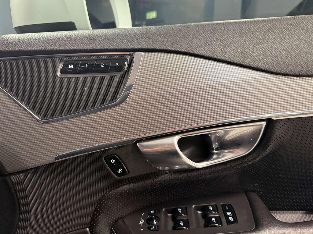 USED 2017 67 VOLVO XC90 2.0 XC90 R-Design D5 PowerPulse AWD Auto 4WD 5dr SH + PAN ROOF + 7 SEATS