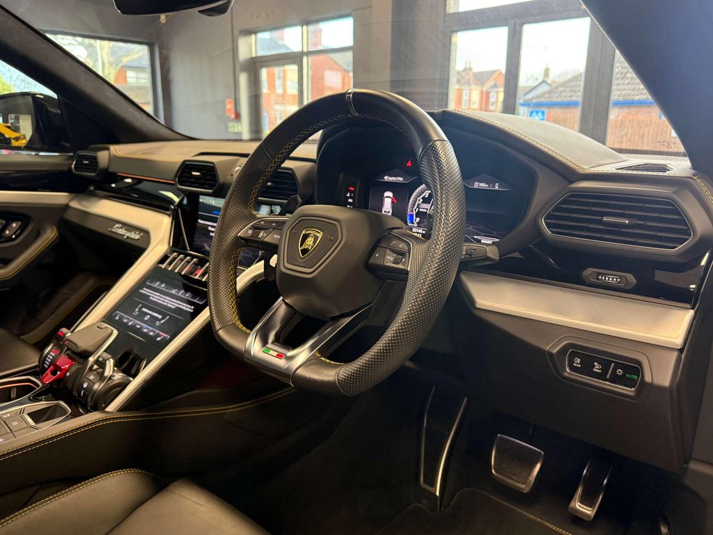 USED 2020 70 LAMBORGHINI URUS V8 AUTO FULL PPF + PAN ROOF + WARRANTY