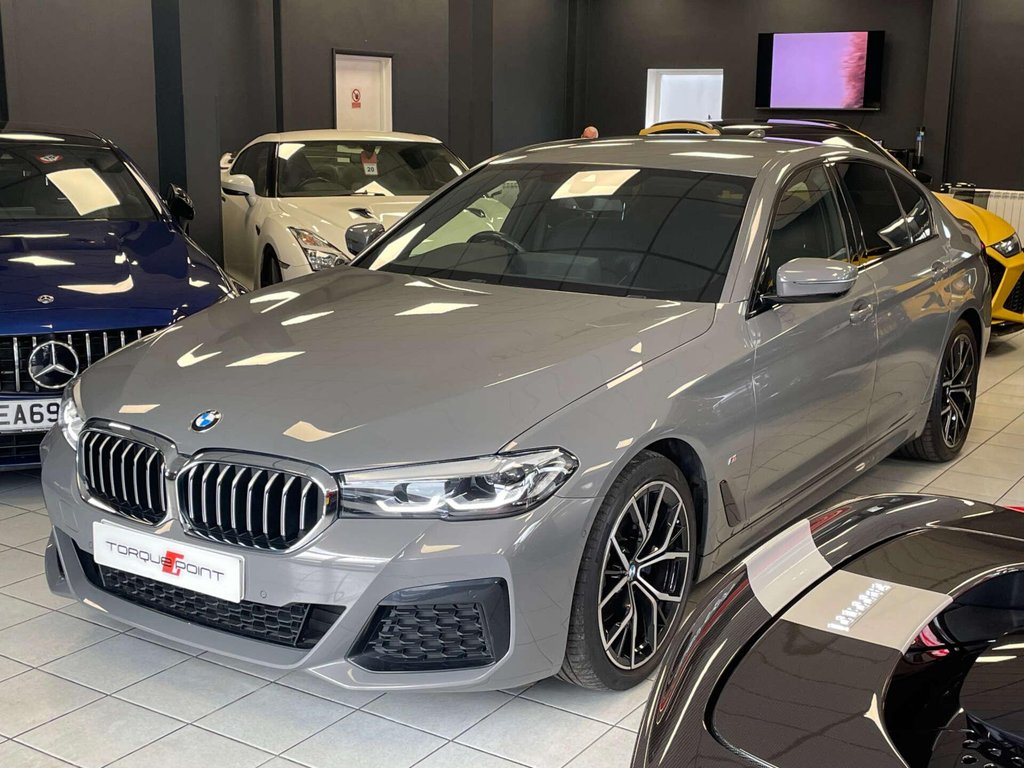 USED 2021 71 BMW 5 SERIES 2.0 520d xDrive M Sport MHEV Auto 4WD 4dr FSH + COMFORT PACK