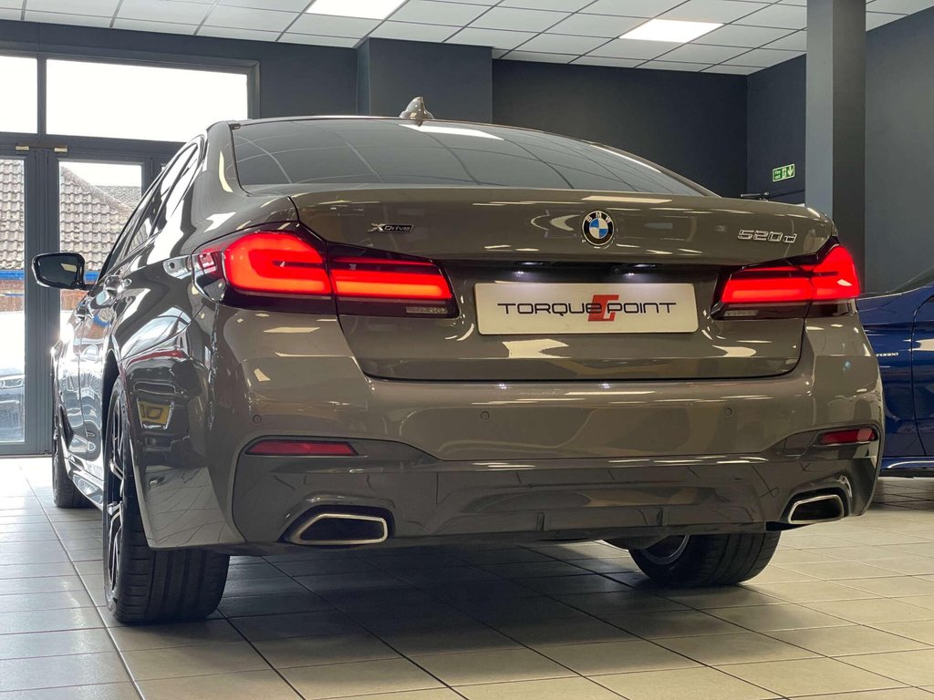 USED 2021 71 BMW 5 SERIES 2.0 520d xDrive M Sport MHEV Auto 4WD 4dr FSH + COMFORT PACK