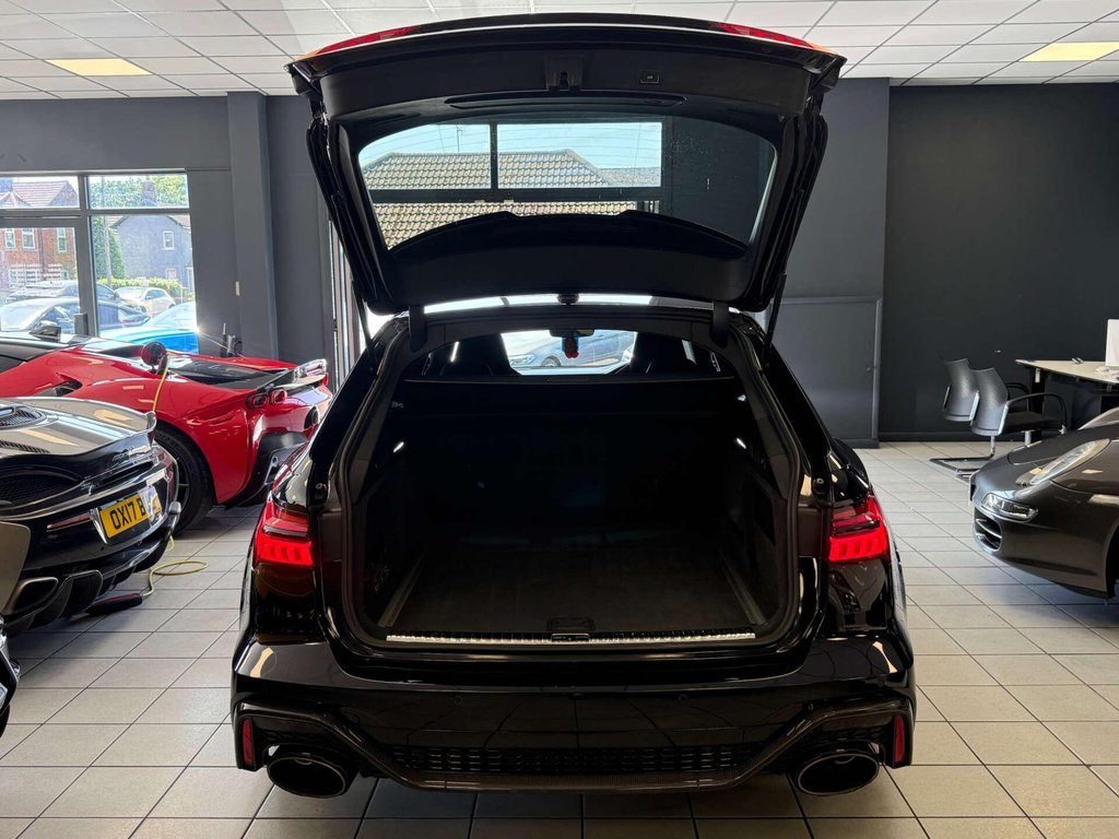 USED 2020 20 AUDI RS 6 4.0 RS 6 Carbon Black TFSI MHEV Quattro Auto 4WD 5dr FSH + AKROPOVIC EXHAUST + PANO