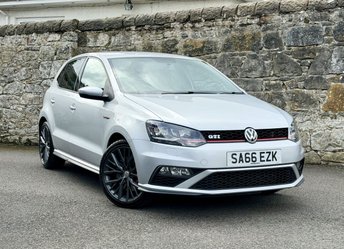 2016 VOLKSWAGEN POLO