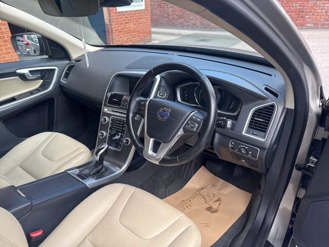 View our VOLVO XC60
