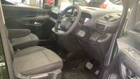 USED 2025 74 VAUXHALL Combo Life Electric 52kWh Design XL MPV 5dr Electric Auto (7.4kW Charger) (136 ps) +++1 OWNER FROM NEW+++