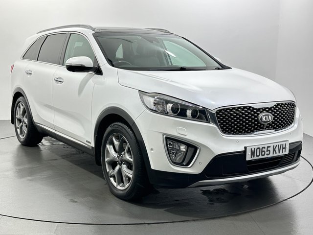 View our Kia Sorento range
