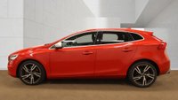 USED 2017 17 VOLVO V40 2.0 D3 R-Design Pro Hatchback 5dr Diesel Auto Euro 6 (s/s) (150 ps) Auto_&pound;20Tax_Diesel_UlezFree