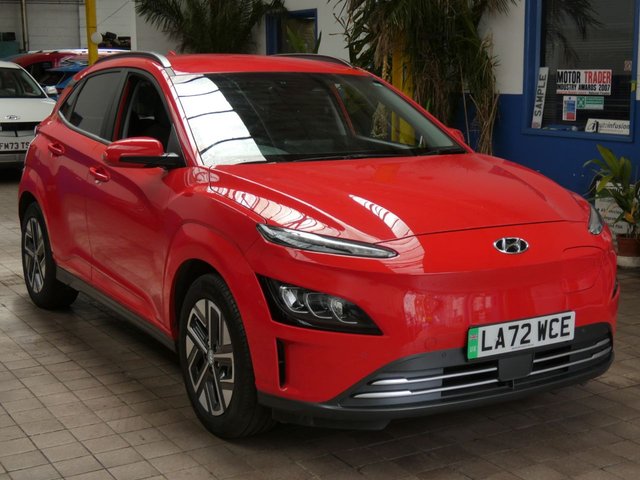2023 72 Hyundai Kona 64kWh Premium SUV 5dr Electric Auto (10.5kW Charger) (204 ps)
