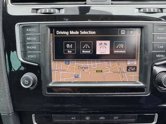 View our VOLKSWAGEN GOLF