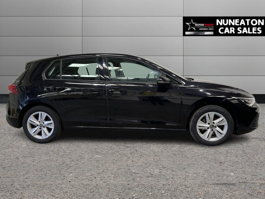 2020 Volkswagen Golf — image 2