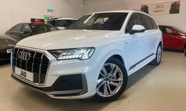 View our AUDI Q7