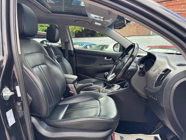 View our KIA SPORTAGE