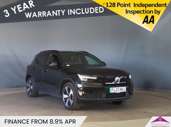 2023 VOLVO XC40