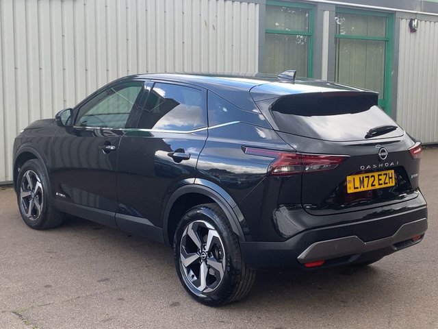 View our NISSAN QASHQAI