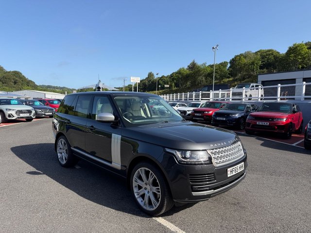 View our Land Rover Range Rover 4.4 TD V8 Vogue Station Wagon 5dr Diesel Automatic (299 g/km, 272 bhp)