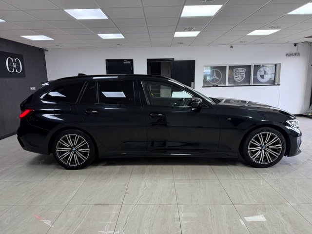 View our BMW 3 SERIES