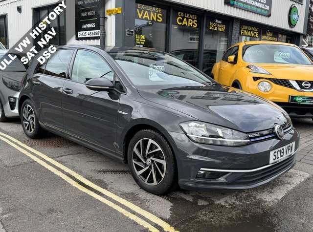 View our VOLKSWAGEN GOLF