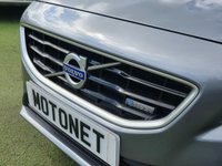 USED 2015 15 VOLVO V40 1.6 D2 R-Design Hatchback 5dr Diesel Manual Euro 5 (s/s) (115 ps) +++FREE 12 MONTHS WARRANTY+++