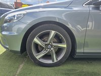USED 2015 15 VOLVO V40 1.6 D2 R-Design Hatchback 5dr Diesel Manual Euro 5 (s/s) (115 ps) +++FREE 12 MONTHS WARRANTY+++