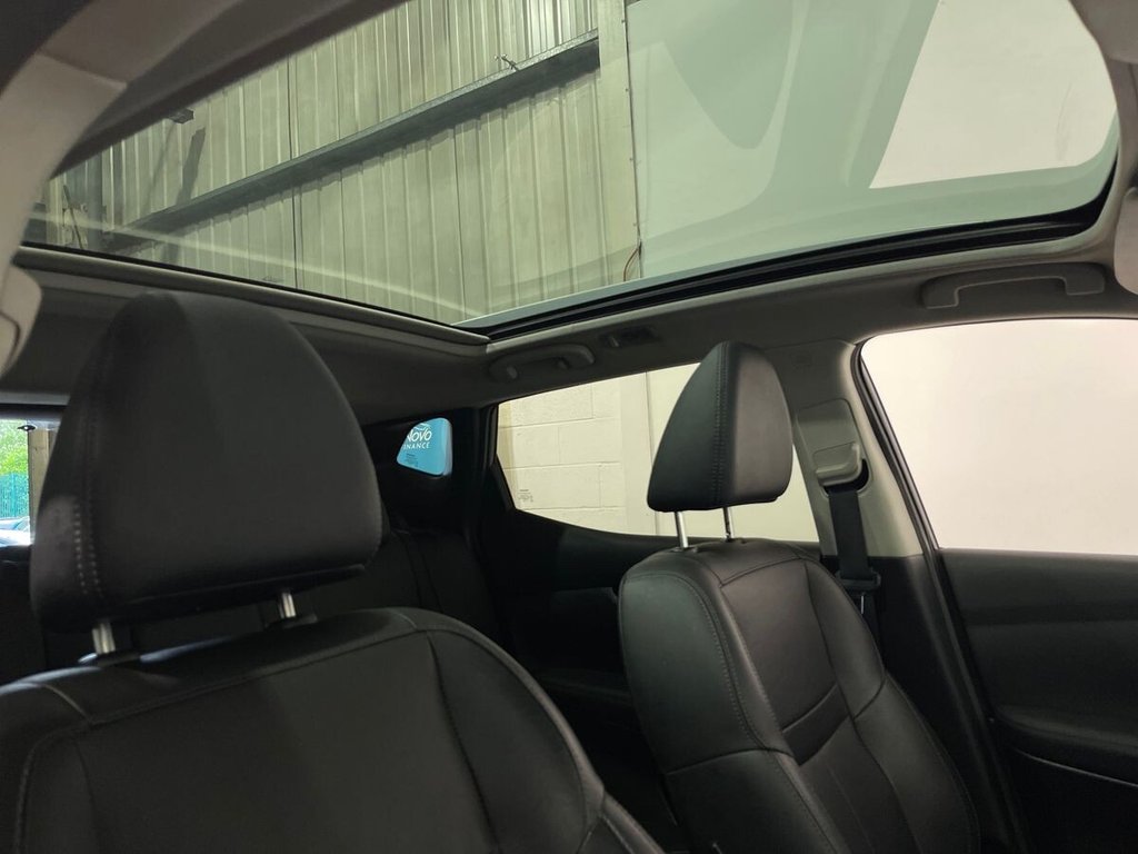 USED 2017 17 NISSAN QASHQAI 1.6 dCi Tekna SUV 5dr Diesel XTRON 2WD Euro 6 (s/s) (130 ps) Great Service History