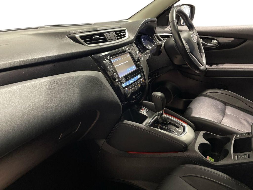USED 2017 17 NISSAN QASHQAI 1.6 dCi Tekna SUV 5dr Diesel XTRON 2WD Euro 6 (s/s) (130 ps) Great Service History