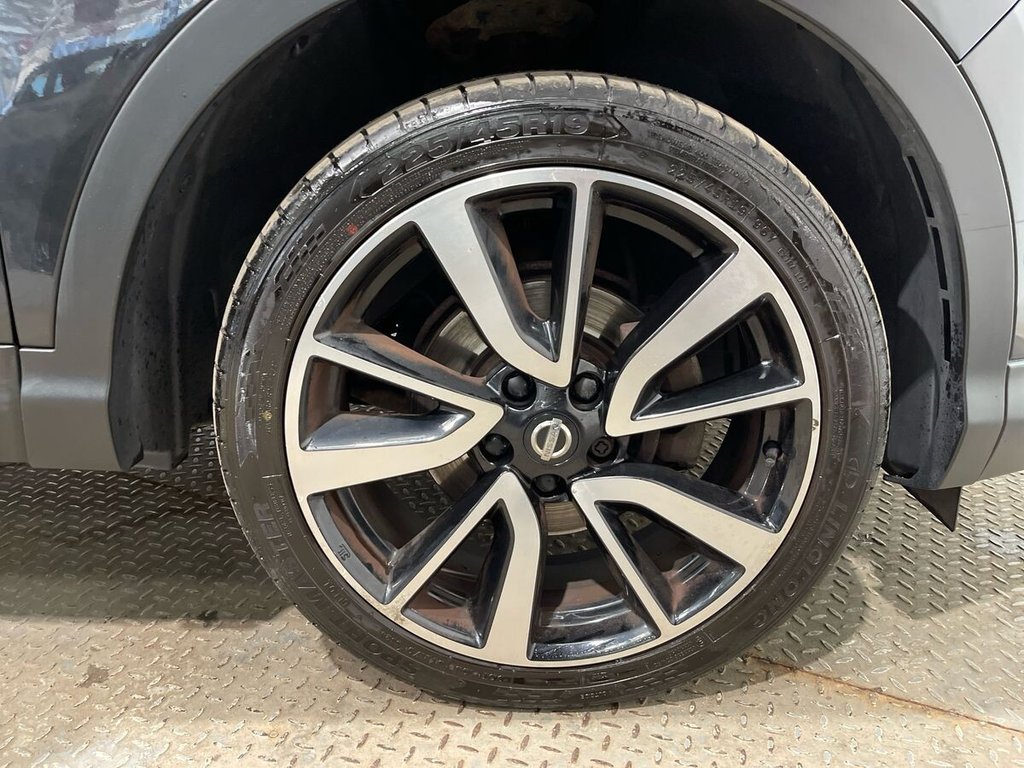 USED 2017 17 NISSAN QASHQAI 1.6 dCi Tekna SUV 5dr Diesel XTRON 2WD Euro 6 (s/s) (130 ps) Great Service History
