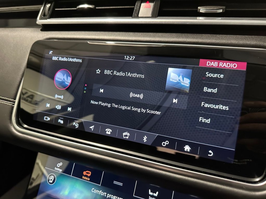 USED 2018 18 LAND ROVER RANGE ROVER VELAR 3.0 SD6 V6 HSE SUV 5dr Diesel Auto 4WD Euro 6 (s/s) (300 ps) 