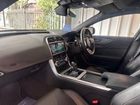 USED 2019 69 JAGUAR XE 2.0 P250i R-Dynamic HSE Saloon 4dr Petrol Auto Euro 6 (s/s) (250 ps)+2 KEYS+FSH+REAR CAMERA+CRUISE+HEATED LEATHER SEATS+ALLOYS+MEDIA+MERIDIAN SOUND+APPLECARPLAY+FOLDING MIRRORS+BLUETOOTH+AIRCON+USB+AUX+DAB+ 2 KEYS+FSH+REAR CAMERA+CRUISE+HEATED LEATHER SEATS+ALLOYS+MEDIA+MERIDIAN SOUND+APPLECARPLAY+FOLDING MIRRORS+BLUETOOTH+AIRCON+USB+AUX+DAB+HPI CLEAR