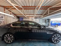 USED 2019 69 JAGUAR XE 2.0 P250i R-Dynamic HSE Saloon 4dr Petrol Auto Euro 6 (s/s) (250 ps)+2 KEYS+FSH+REAR CAMERA+CRUISE+HEATED LEATHER SEATS+ALLOYS+MEDIA+MERIDIAN SOUND+APPLECARPLAY+FOLDING MIRRORS+BLUETOOTH+AIRCON+USB+AUX+DAB+ 2 KEYS+FSH+REAR CAMERA+CRUISE+HEATED LEATHER SEATS+ALLOYS+MEDIA+MERIDIAN SOUND+APPLECARPLAY+FOLDING MIRRORS+BLUETOOTH+AIRCON+USB+AUX+DAB+HPI CLEAR