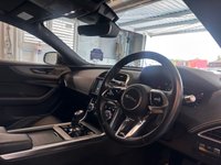 USED 2019 69 JAGUAR XE 2.0 P250i R-Dynamic HSE Saloon 4dr Petrol Auto Euro 6 (s/s) (250 ps)+2 KEYS+FSH+REAR CAMERA+CRUISE+HEATED LEATHER SEATS+ALLOYS+MEDIA+MERIDIAN SOUND+APPLECARPLAY+FOLDING MIRRORS+BLUETOOTH+AIRCON+USB+AUX+DAB+ 2 KEYS+FSH+REAR CAMERA+CRUISE+HEATED LEATHER SEATS+ALLOYS+MEDIA+MERIDIAN SOUND+APPLECARPLAY+FOLDING MIRRORS+BLUETOOTH+AIRCON+USB+AUX+DAB+HPI CLEAR