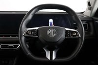 USED 2025 25 MG MG HS 1.5 T-GDI Trophy SUV 5dr Petrol Manual Euro 6 (s/s) (169 ps) NEW IN STOCK