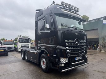 View our MERCEDES-BENZ AROCS