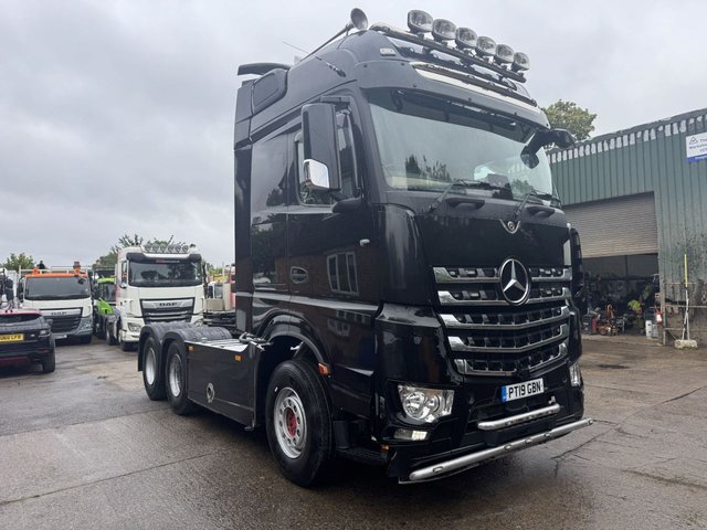 View our MERCEDES-BENZ AROCS