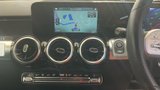 USED 2021 71 MERCEDES-BENZ GLB 1.3 GLB200 AMG Line SUV 5dr Petrol 7G-DCT Euro 6 (s/s) (163 ps) FULL MAIN DEALER HISTORY + SAT NAV