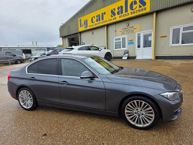 View our BMW 3 SERIES