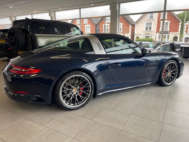 View our PORSCHE 911