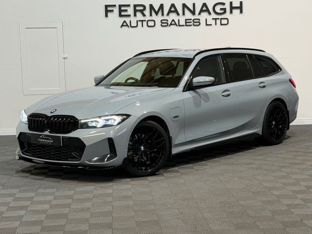 View our BMW 3 SERIES