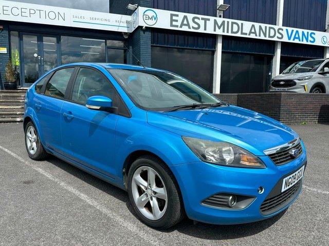 View our Ford Focus 1.6 Zetec Hatchback 5dr Petrol Manual (161 g/km, 99 bhp)
