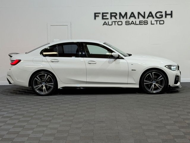 View our BMW 3 SERIES