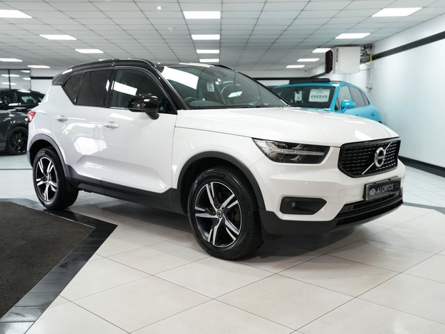 View our VOLVO XC40