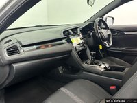 USED 2020 70 HONDA CIVIC 1.5 VTEC Turbo Sport Hatchback 5dr Petrol Manual Euro 6 (s/s) (182 ps) Sat Nav / Apple Car Play / DAB Radio / Bluetooth / Reverse Camera