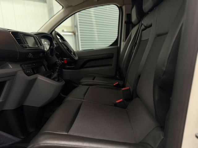 View our PEUGEOT EXPERT