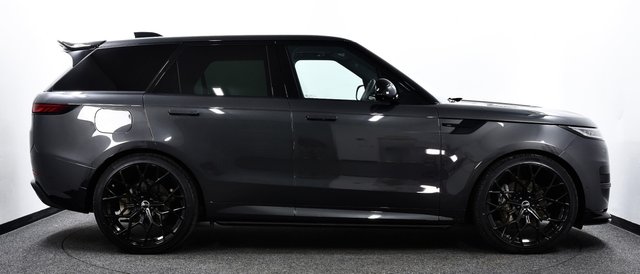 USED 2025 74 LAND ROVER RANGE ROVER SPORT 3.0 D300 MHEV Dynamic SE SUV 5dr Diesel Auto 4WD Euro 6 (s/s) (300 ps) &pound;13k Extras | Bespoke | 1 Off