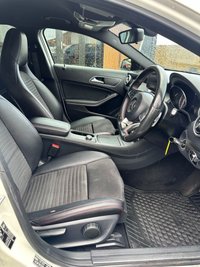 USED 2016 65 MERCEDES-BENZ GLA 2.1 GLA220d AMG Line SUV 5dr Diesel 7G-DCT 4MATIC Euro 6 (s/s) (177 ps) 