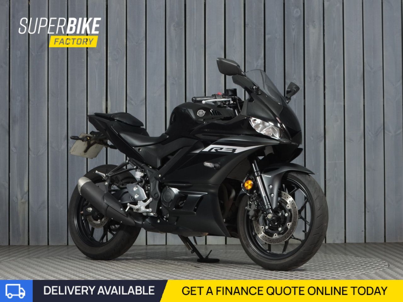 YAMAHA R3