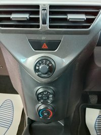 USED 2011 60 TOYOTA IQ 1.0 VVT-i Euro 4 3dr Â£20 TAX+LOW INSURANCE GROUP