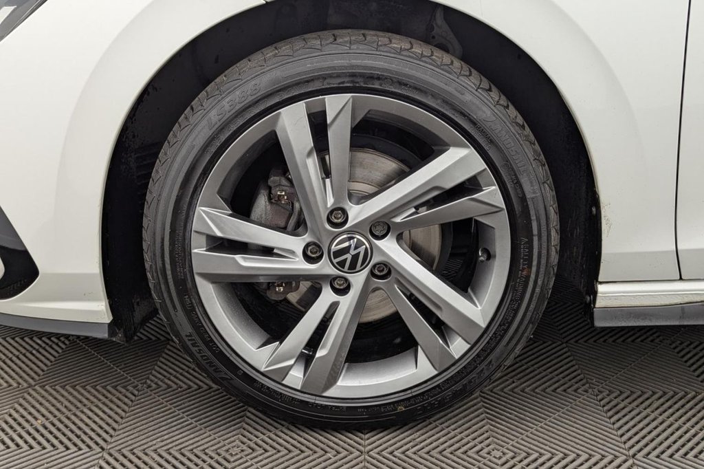 USED 2021 21 VOLKSWAGEN GOLF 1.5 TSI R-Line Hatchback 5dr Petrol Manual Euro 6 (s/s) (130 ps) Car Play, Cruise, Sensors