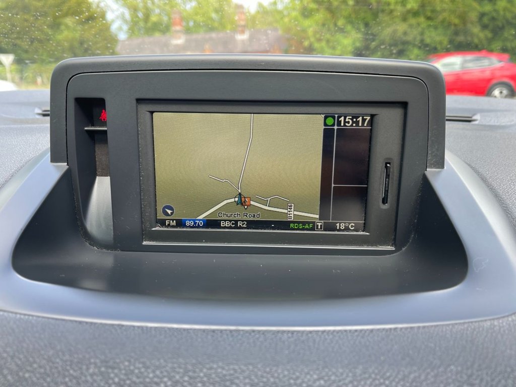 USED 2011 61 RENAULT MEGANE 1.9 dCi Dynamique TomTom Convertible 2dr Diesel Manual Euro 5 (130 ps) 