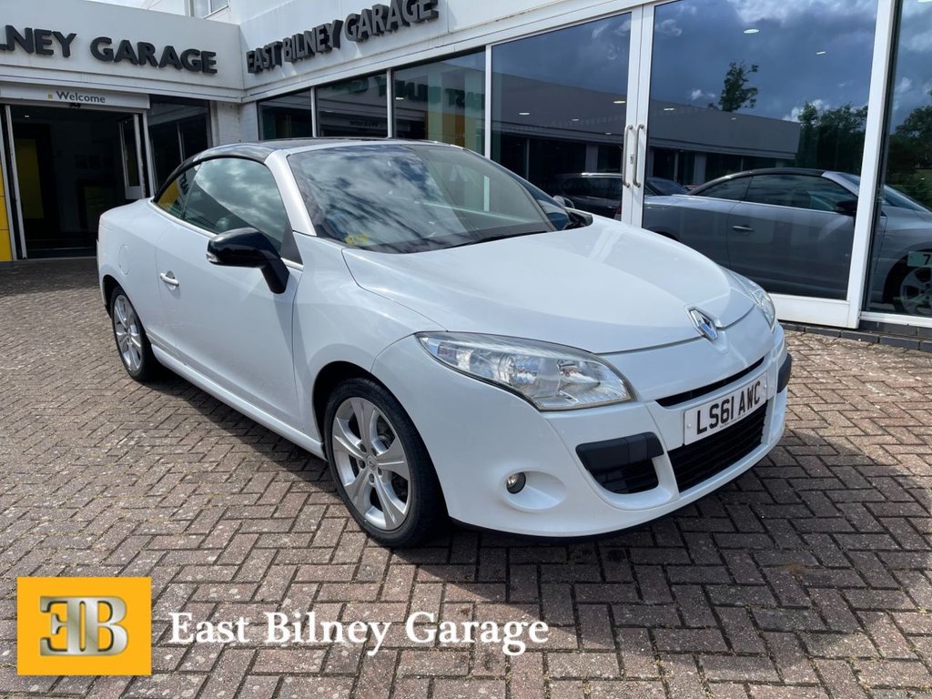 USED 2011 61 RENAULT MEGANE 1.9 dCi Dynamique TomTom Convertible 2dr Diesel Manual Euro 5 (130 ps) 